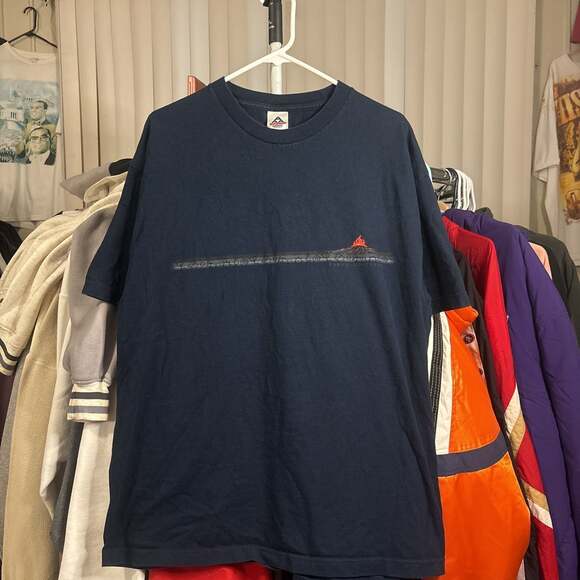 Vintage Hawaii T-Shirt Volcano logo - Picture 1 of 5